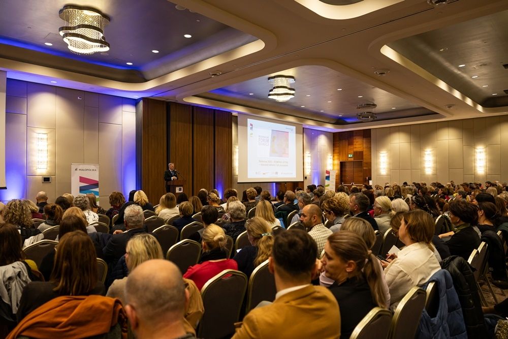 Fora edukacyjne w Małopolsce – rozmowy o wyzwaniach i przyszłości oświaty 