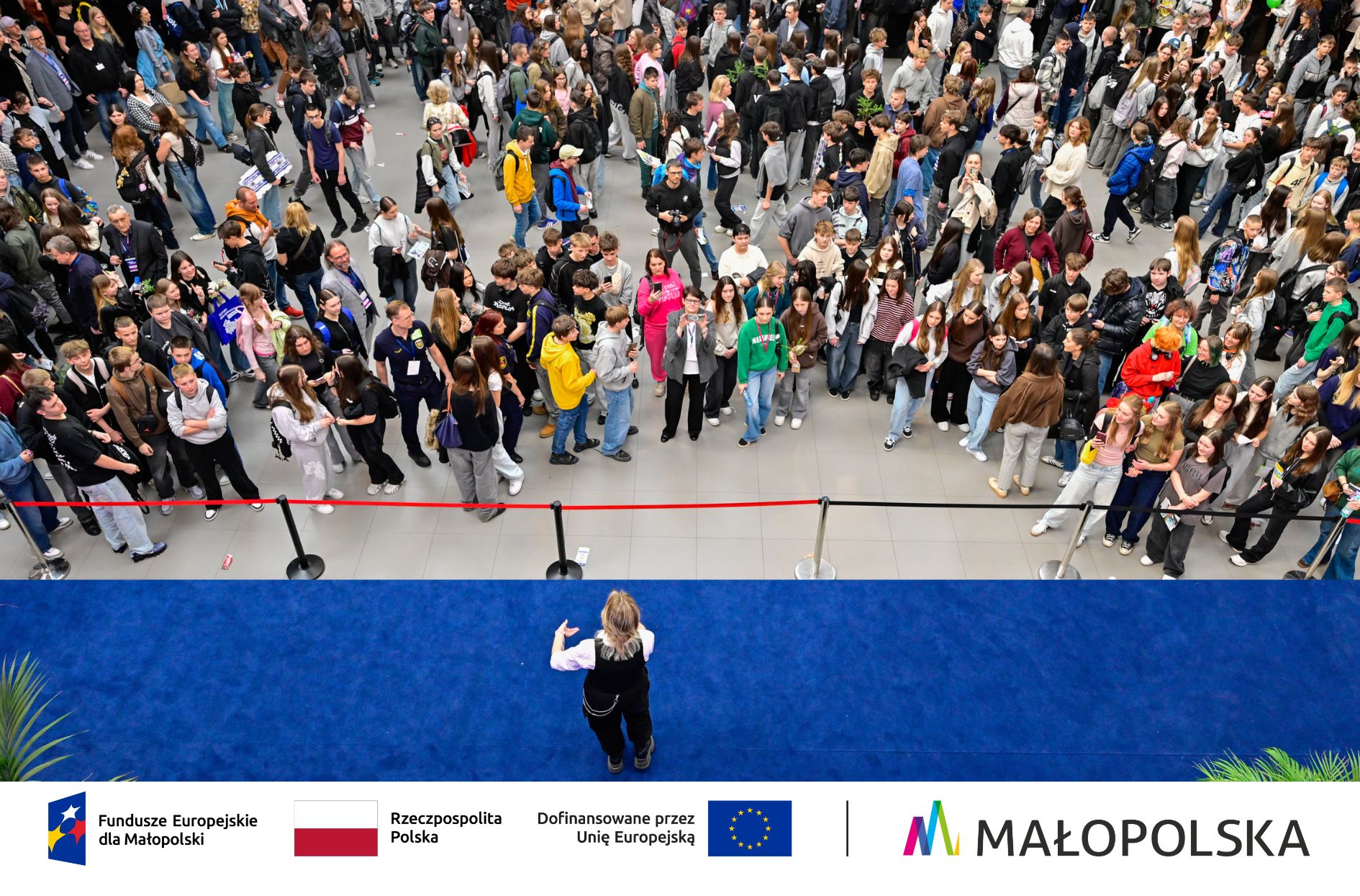 tłum na festiwalu zawodów 26