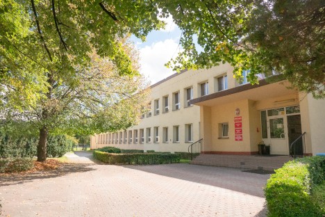 budynek szkoły 